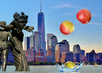 Three Apples: The Relic