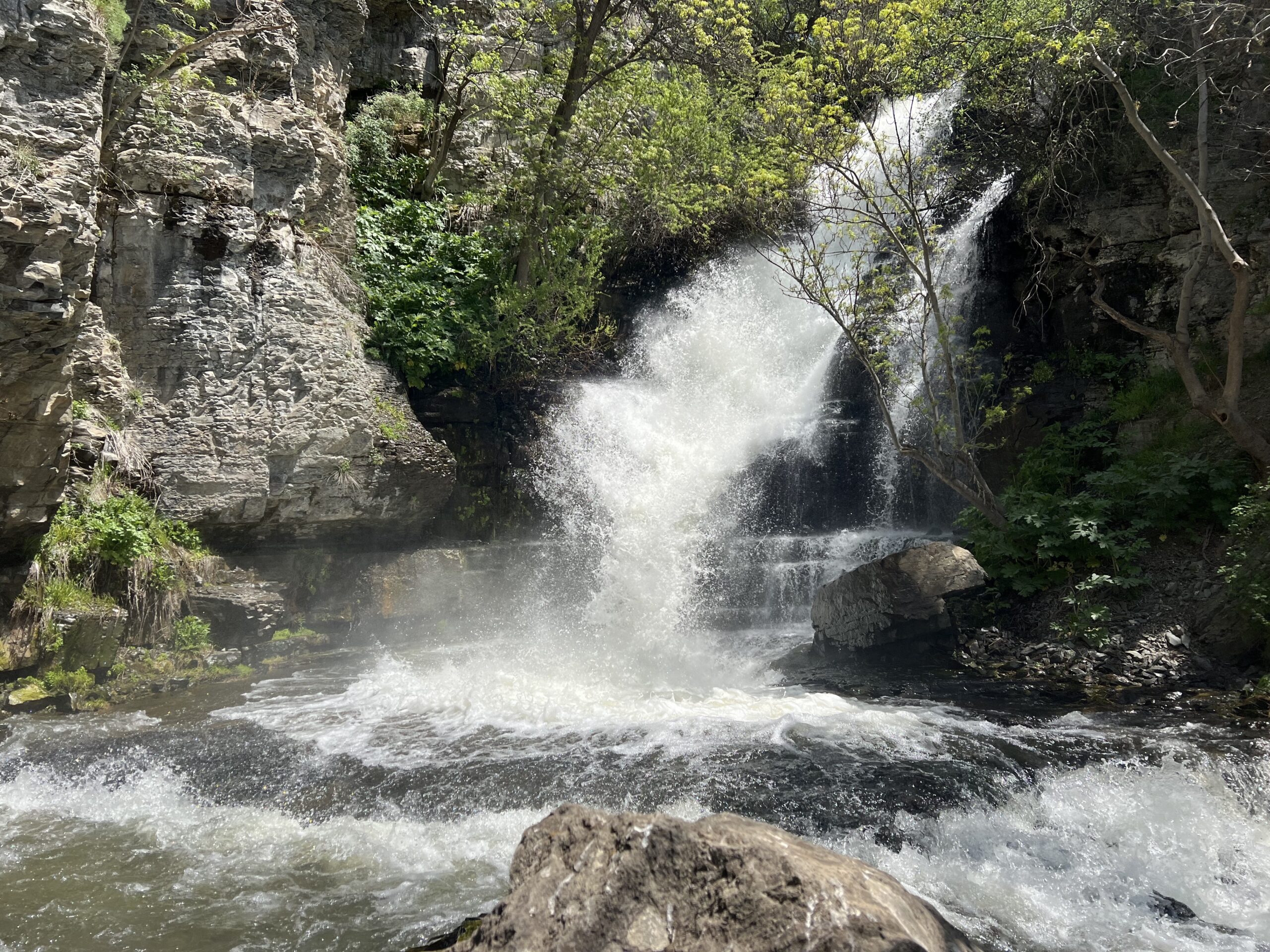 Astghik waterfall