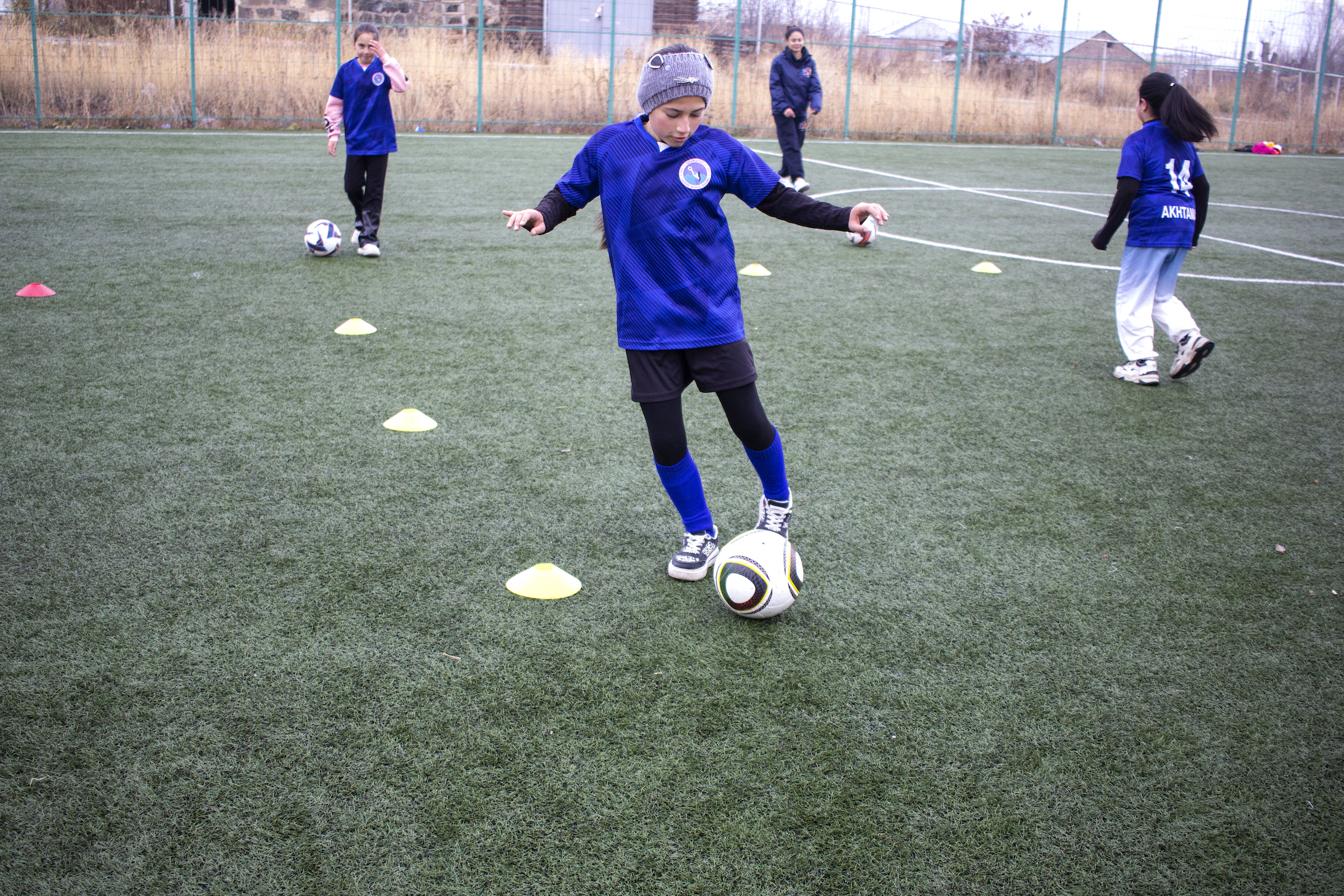 girls and football 6