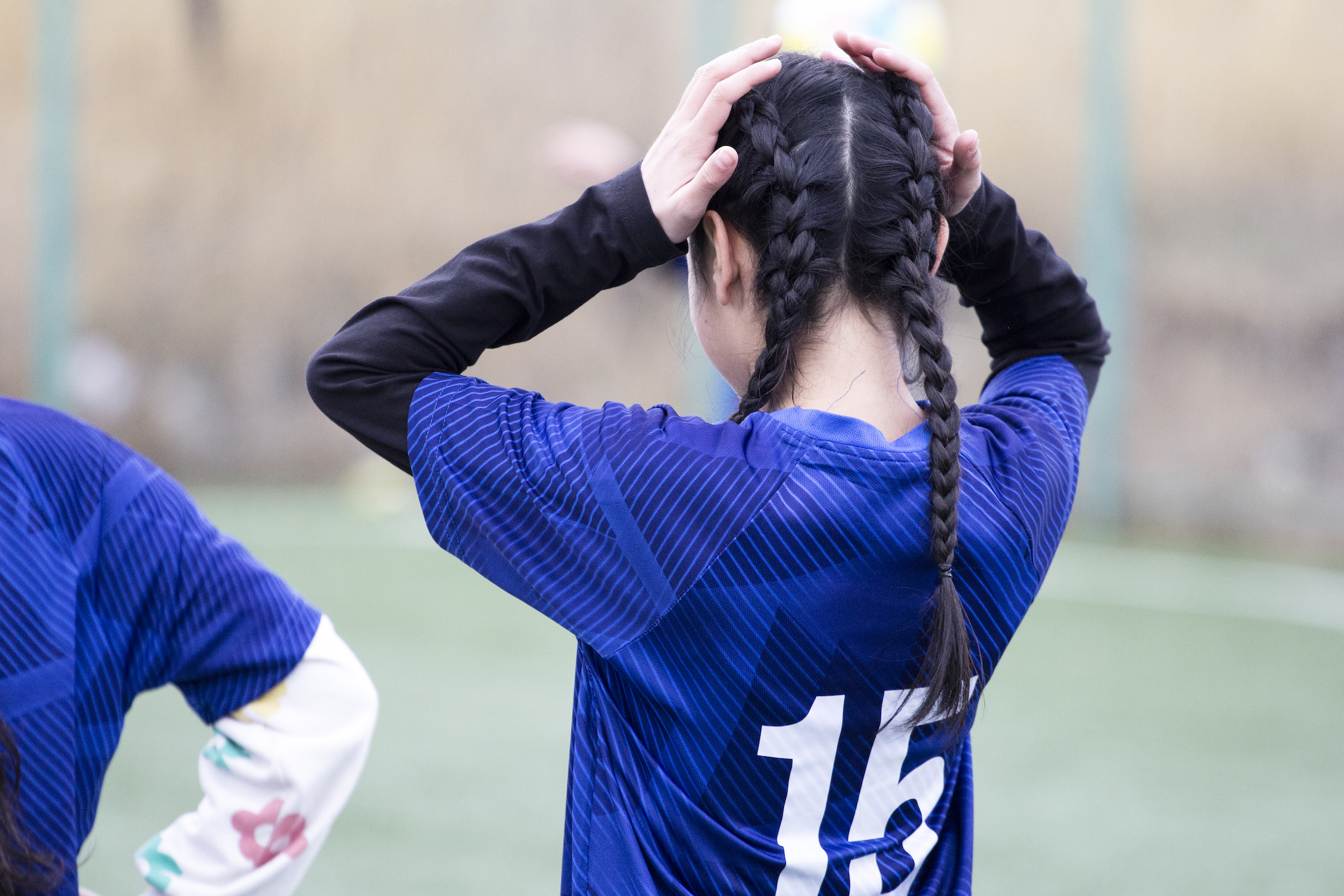 Girls and football SALT 8888